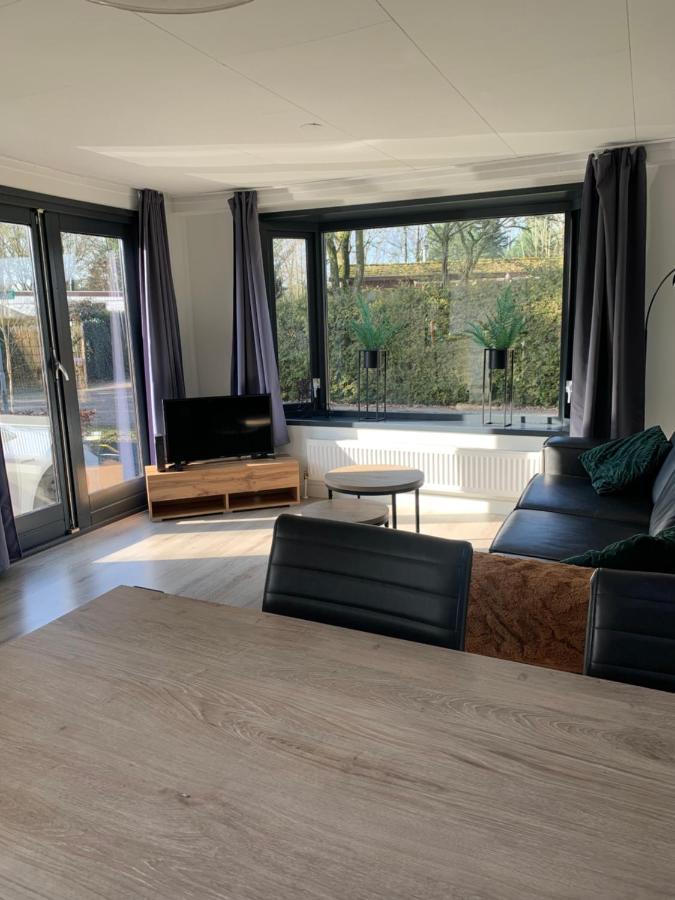 Het Eikenhuisje In Putten; Huisje Op De Veluwe. Exteriör bild